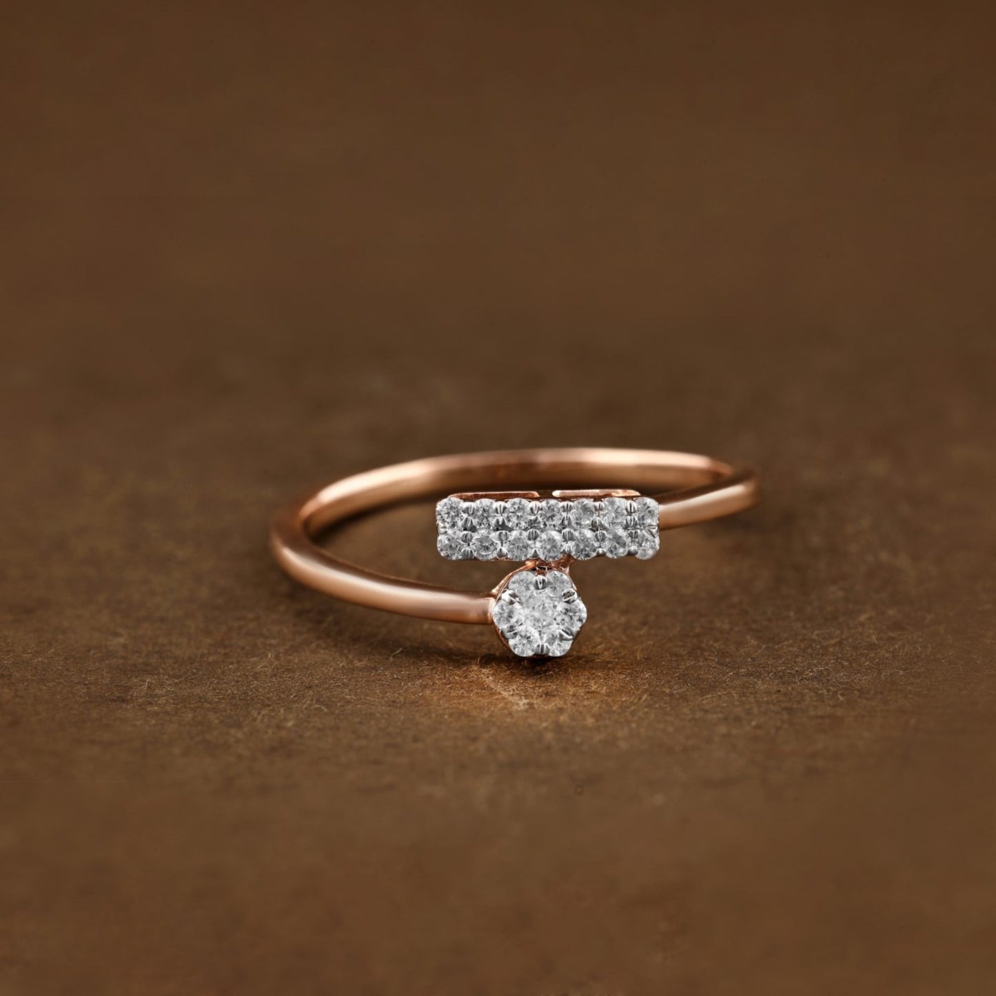 Diamond RING With 2.304 Gms of 18 Kt Gold and 0.134 Cts of Certified Natural Diamonds Code: MJ26RG623