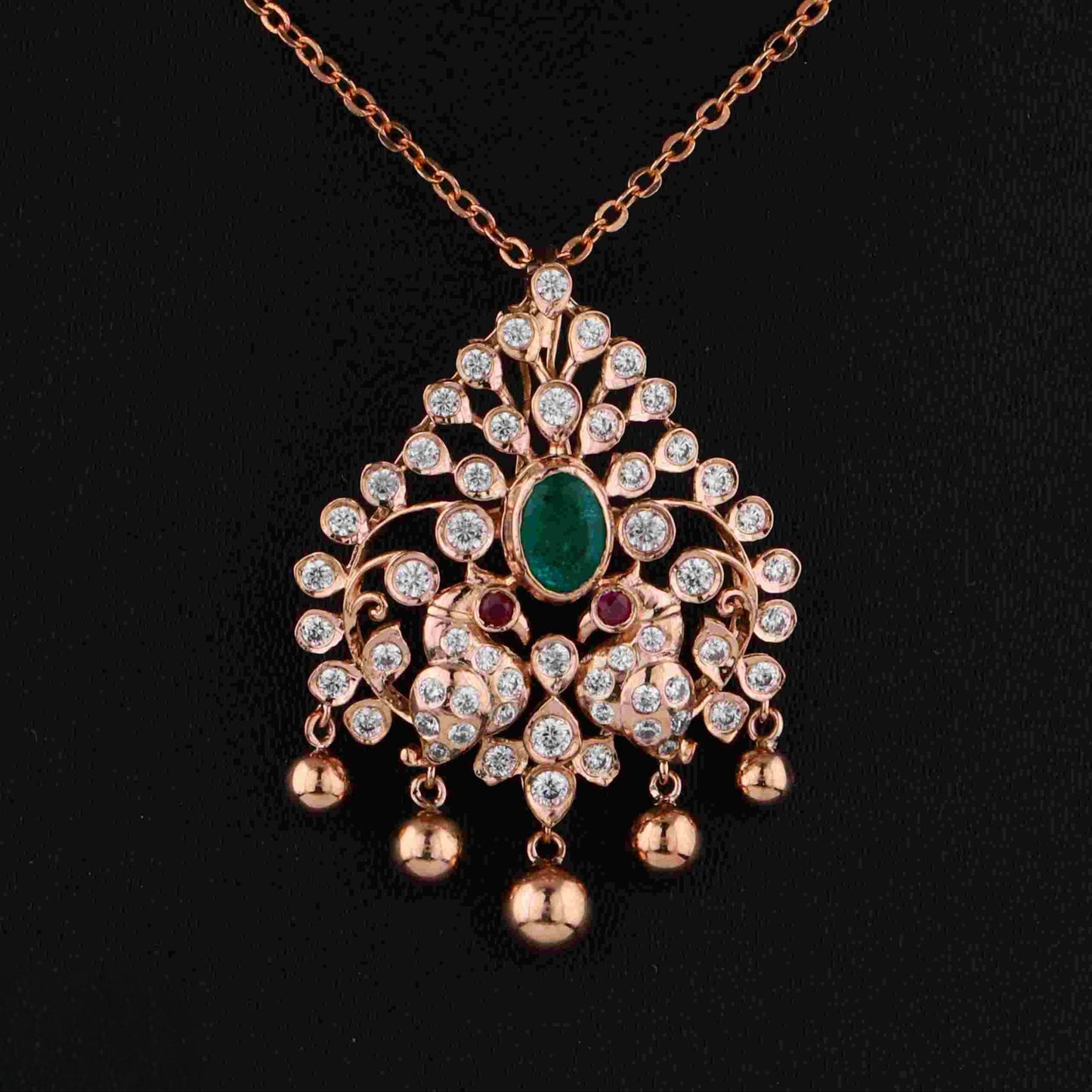 Diamond PENDANT With 8.076 Gms of 18 Kt Gold and 1.208 Cts of Certified Natural Diamonds Code: MJ26PND97