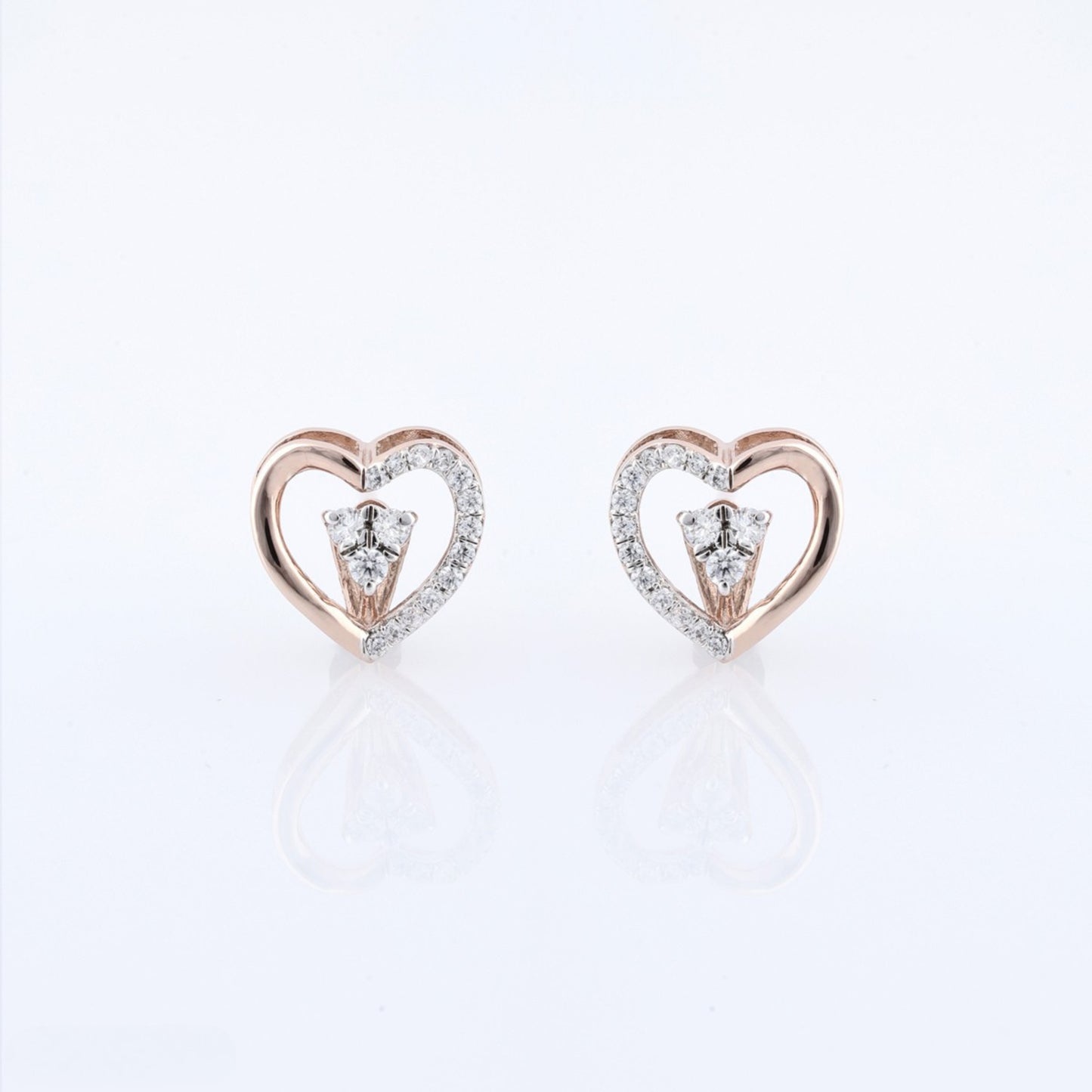 Diamond EARRING With 2.778 Gms of 18 Kt Gold and 0.234 Cts of Certified Natural Diamonds Code: MJ26ER621