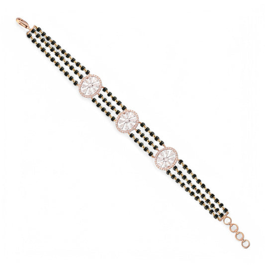 18 KT DIAMOND HAND MANGALSUTRA 7.684 Gms - MJ25MS87