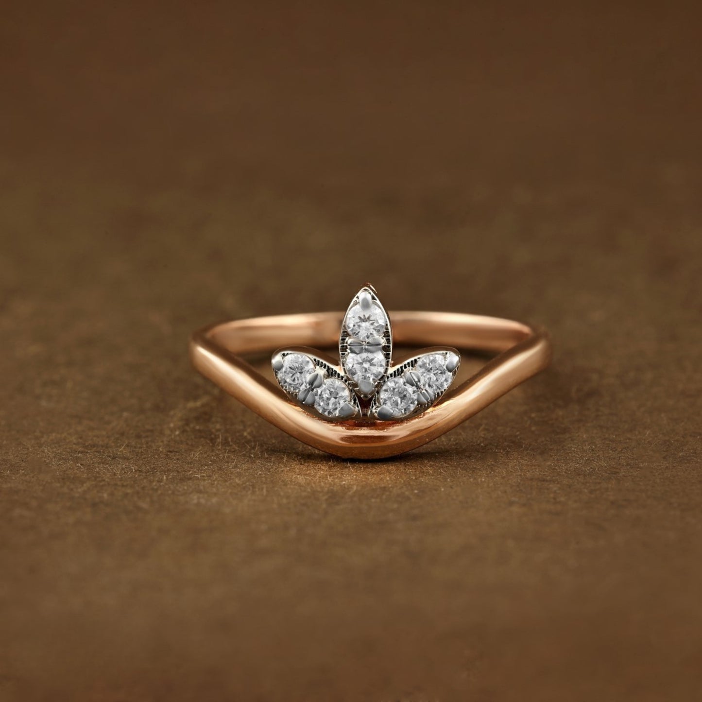 Diamond RING With 2.368 Gms of 18 Kt Gold and 0.21 Cts of Certified Natural Diamonds Code: MJ26RG624
