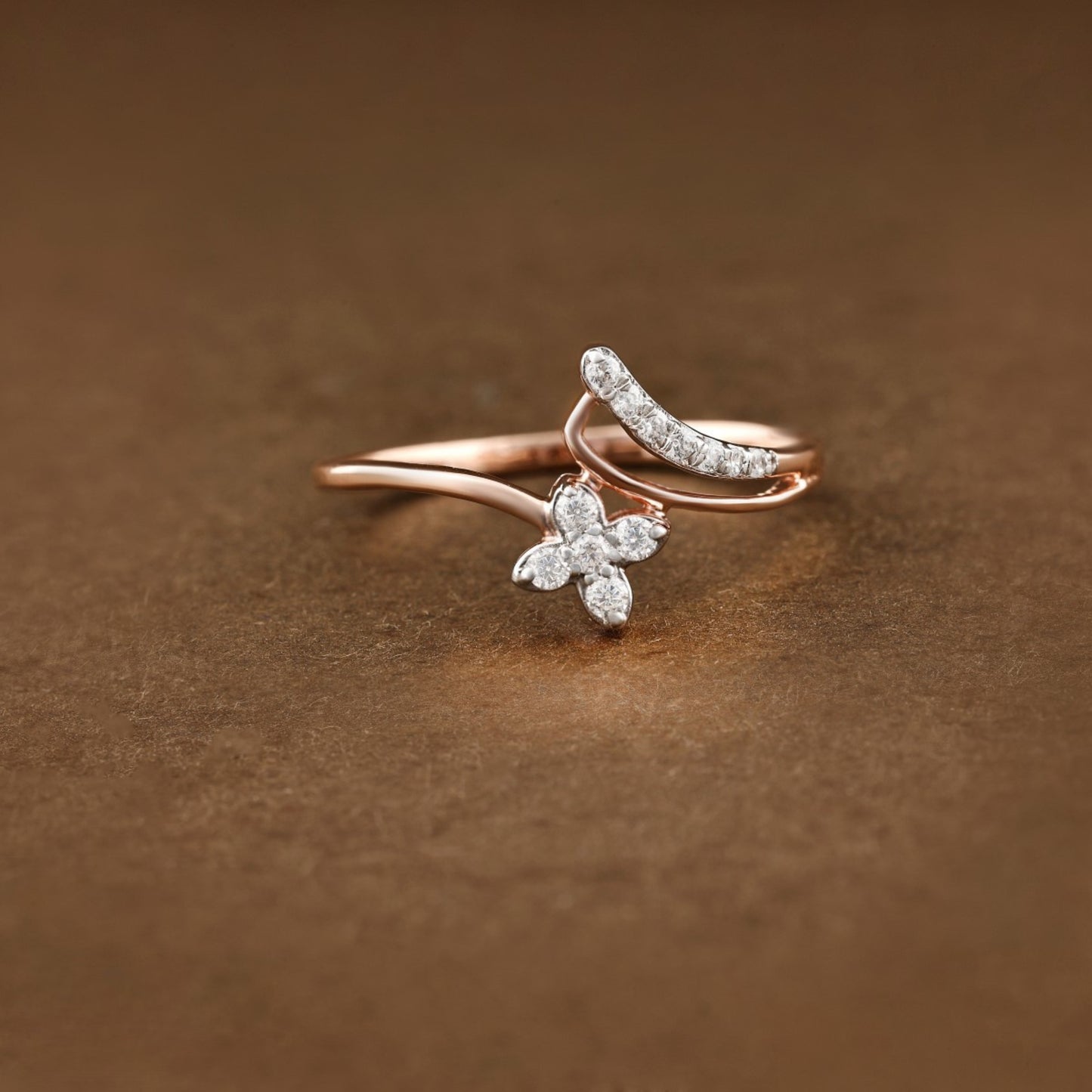Diamond RING With 1.754 Gms of 18 Kt Gold and 0.108 Cts of Certified Natural Diamonds Code: MJ26RG659