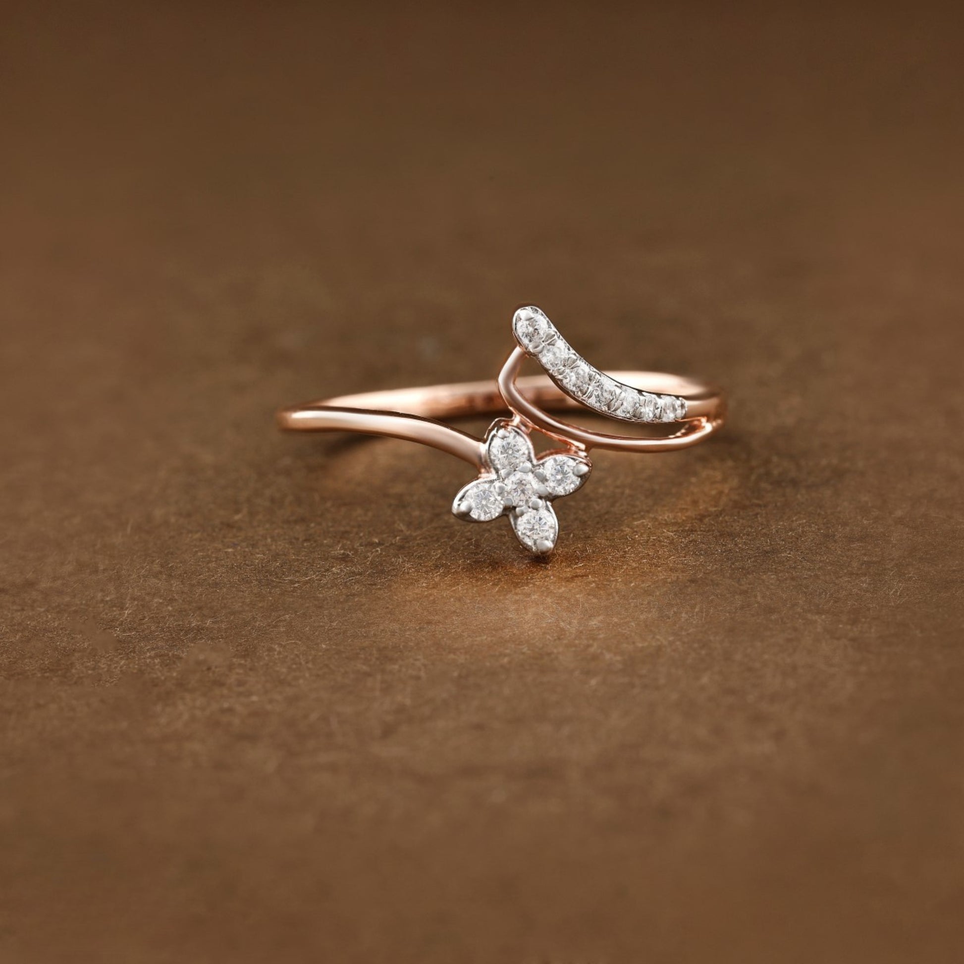 Diamond RING With 1.754 Gms of 18 Kt Gold and 0.108 Cts of Certified Natural Diamonds Code: MJ26RG659